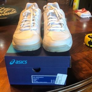 ASICS Gel Dedicate court shoes. Size 7 1/2